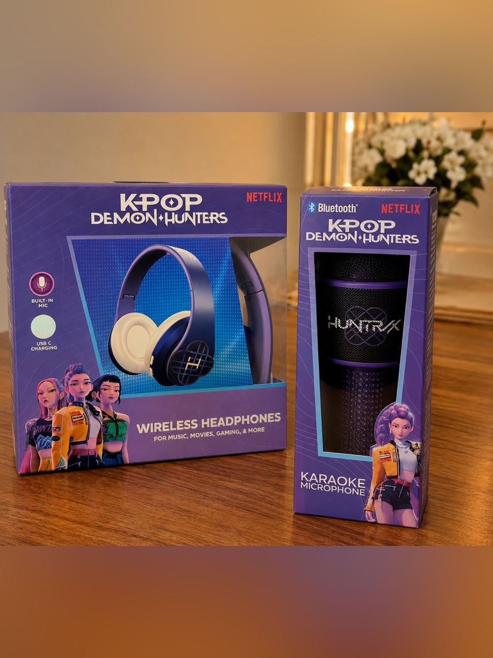 K-POP Demon Hunters Wireless Headphones and karaoke microphone set